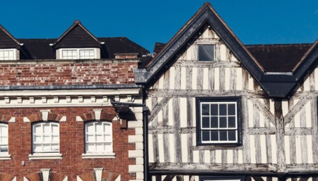 Flipping vs. Rental Investment Which is the Smarter Choice (1)