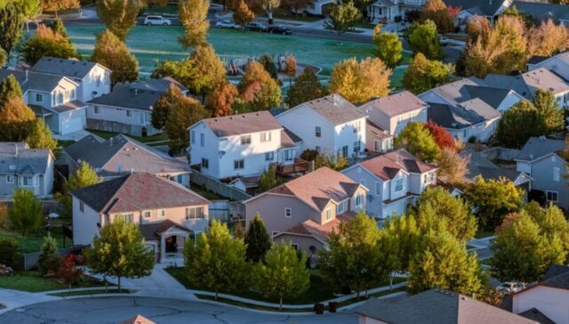 Could Wiping Out Student Debt Rescue the Housing Market