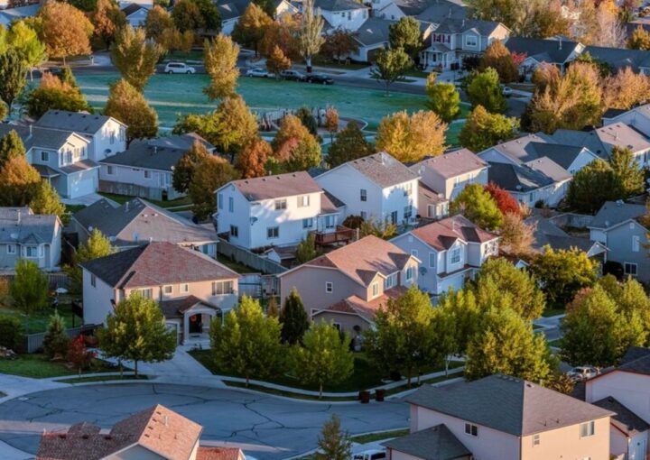 Could Wiping Out Student Debt Rescue the Housing Market